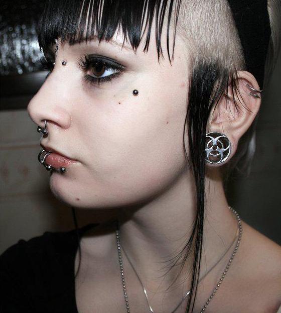 Awesome-Face-Piercing
